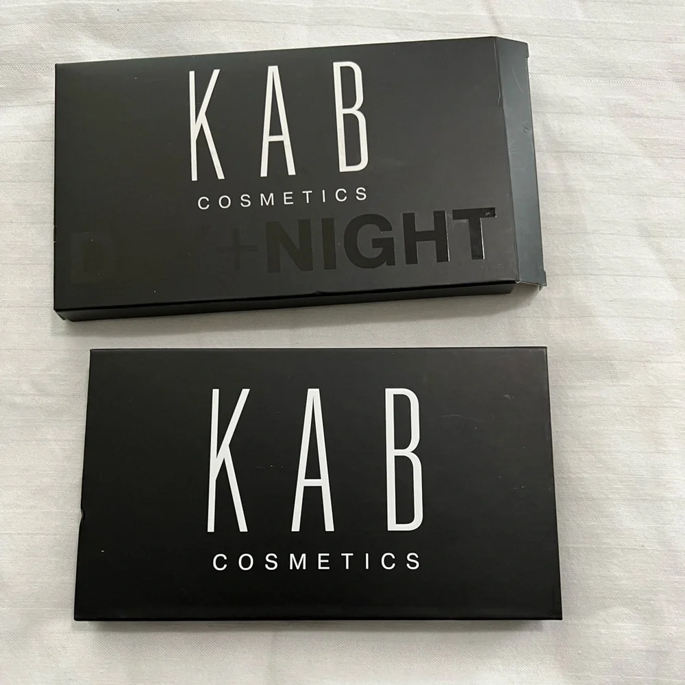 Brand 🆕 KAB Cosmetics Day + Night Eyeshadow Palette - Picture 7 of 9